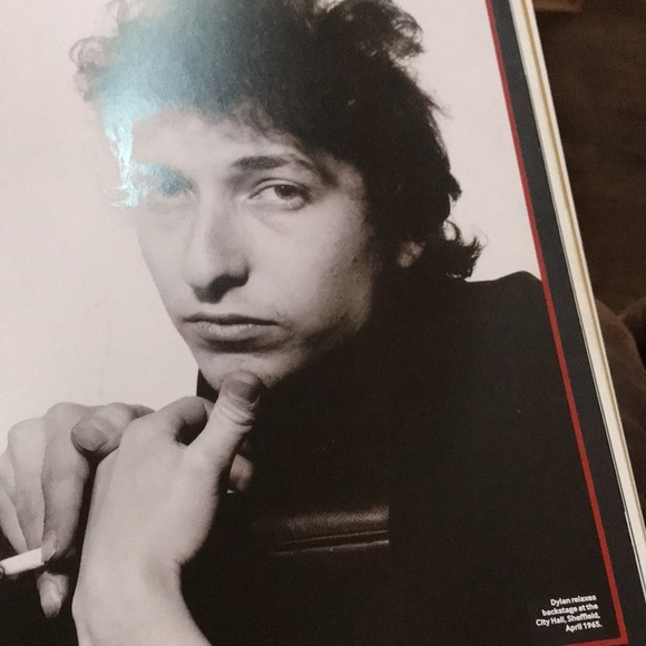 DK “Dylan” Book, Visions, Portraits and Back Pages - Picture 7 of 8
